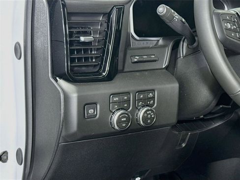New 2026 GMC Sierra 2500 AT4 w/ AT4 Premium Plus Package AWD/4WD image 4