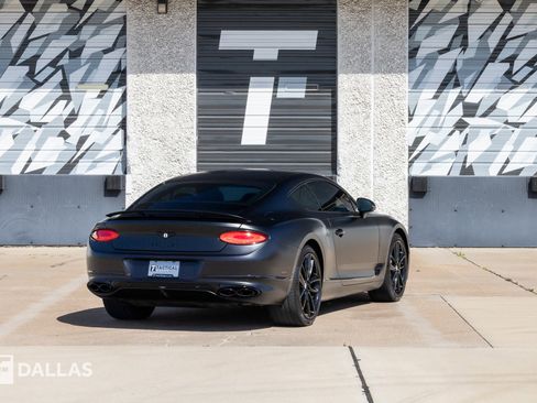 Used 2022 Bentley Continental GT image 16
