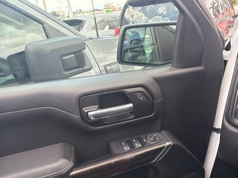 Used 2021 Chevrolet Silverado 1500 LT RWD image 10