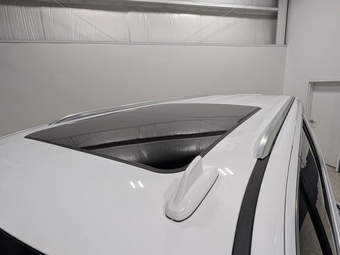 Used 2023 GMC Yukon XL Denali image 13