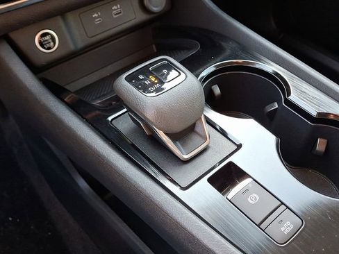 Used 2023 Nissan Rogue S image 16