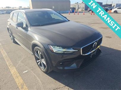 Used 2025 Volvo V60 B5 Cross Country Plus