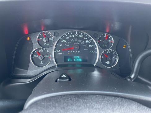 Used 2021 Chevrolet Express 2500 w/ Driver Convenience Package image 16