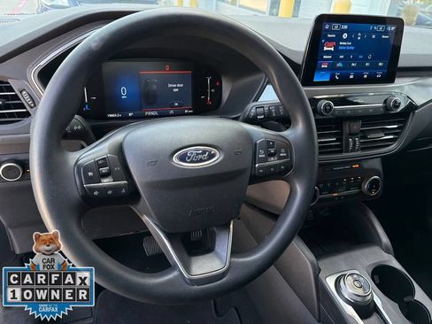 Used 2025 Ford Escape Active AWD/4WD image 11