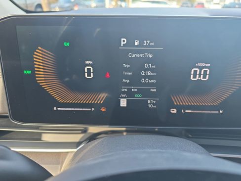 New 2026 Kia Carnival EX image 19