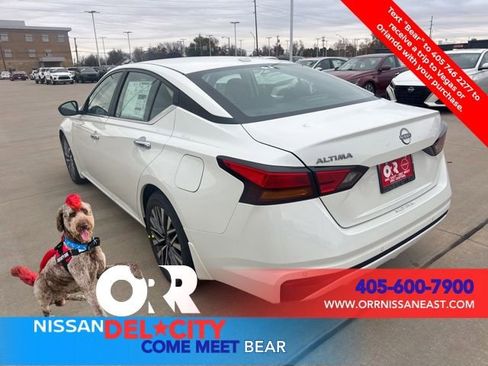 New 2025 Nissan Altima 2.5 SV image 3