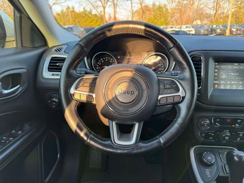 Used 2018 Jeep Compass Latitude w/ Popular Equipment Group AWD/4WD image 22