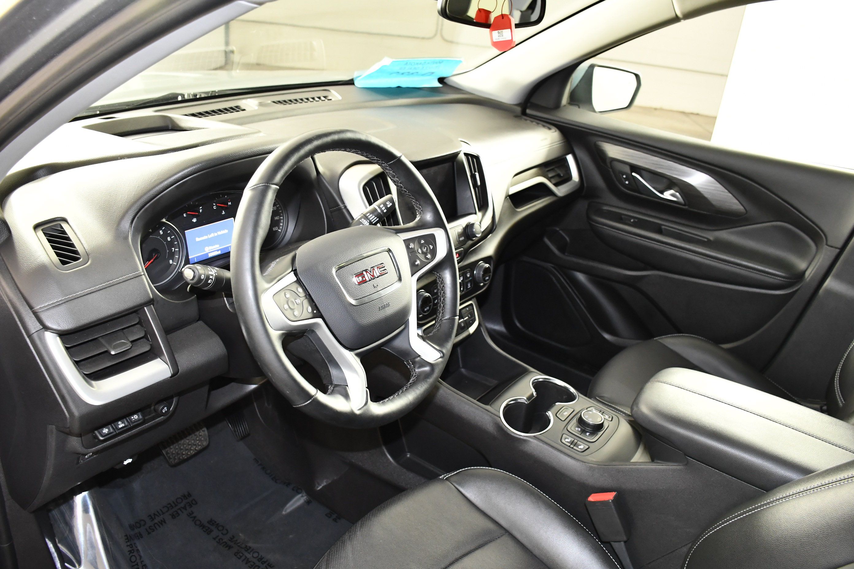 Used 2024 GMC Terrain SLT w/ Tech Package AWD/4WD image 2