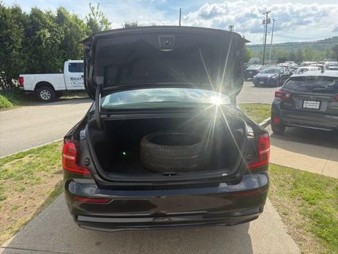 Used 2024 Volvo S60 B5 Plus AWD/4WD image 27