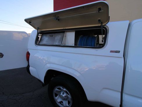 Used 2020 Toyota Tacoma SR image 30