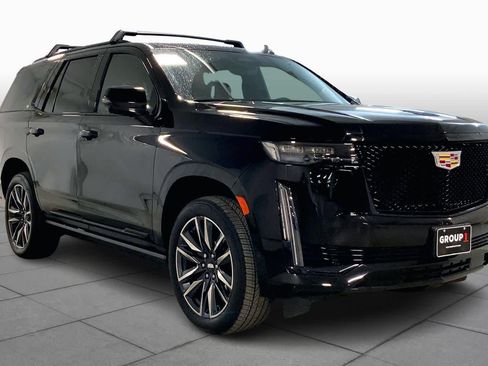 Used 2023 Cadillac Escalade Sport Platinum image 2