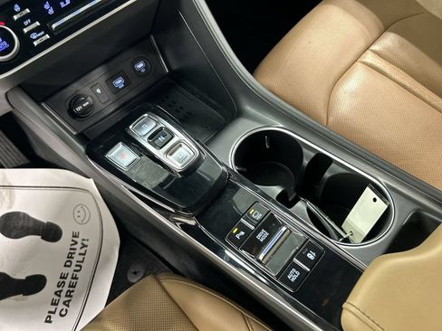 Used 2023 Hyundai Sonata Limited FWD image 18