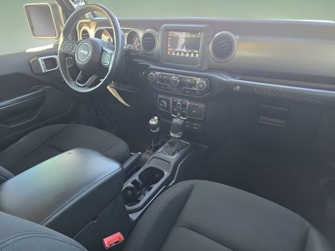 Used 2020 Jeep Wrangler Unlimited Sport image 27