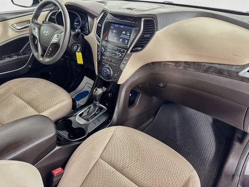 Used 2018 Hyundai Santa Fe SE AWD/4WD image 32