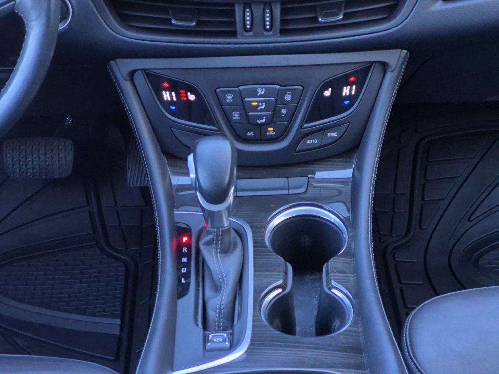 Used 2019 Buick Envision Essence FWD image 10