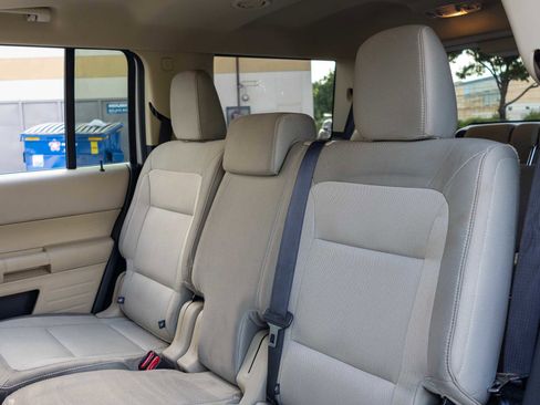 Used 2014 Ford Flex SE image 17