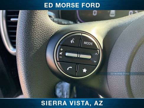 Used 2025 Kia Soul LX FWD image 25