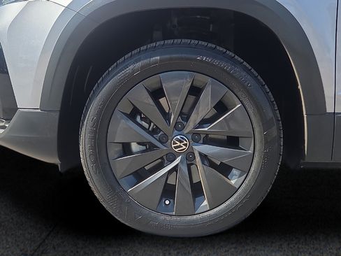 Used 2023 Volkswagen Taos S w/ Driver Assistance Package FWD image 8