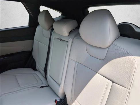 New 2026 Hyundai Tucson Limited FWD image 17