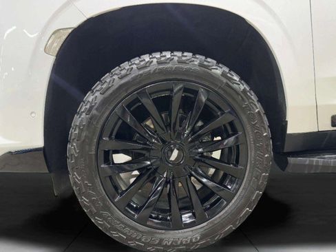 Used 2021 Cadillac Escalade Luxury image 74