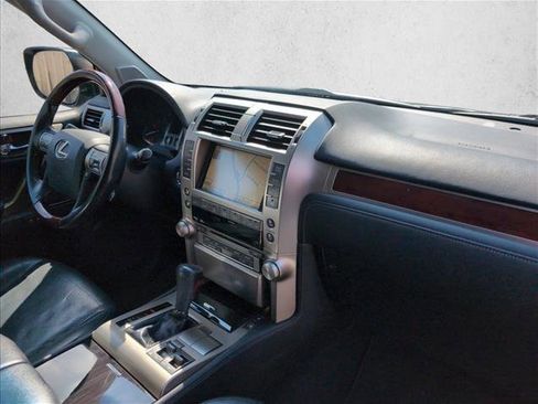 Used 2010 Lexus GX 460 image 24