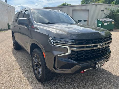 Used 2021 Chevrolet Tahoe Z71 w/ Z71 Signature Package AWD/4WD image 11