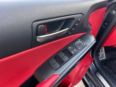 Used 2025 Lexus IS 350 F Sport RWD image 11