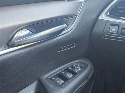 Used 2023 Cadillac XT6 Luxury image 24