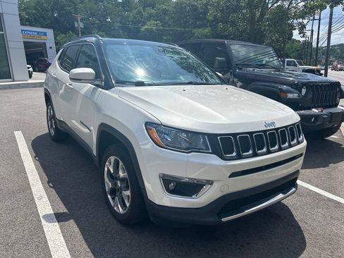 Certified 2018 Jeep Compass Limited w/ Navigation Group AWD/4WD image 1