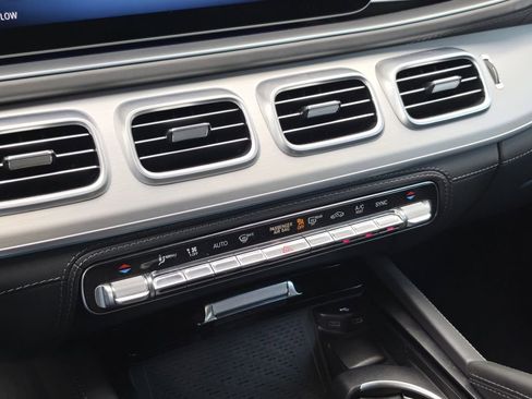 Used 2024 Mercedes-Benz GLE 53 AMG 4MATIC Coupe w/ Driver Assistance Package image 27