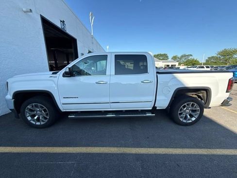 Used 2018 GMC Sierra 1500 SLT AWD/4WD image 3