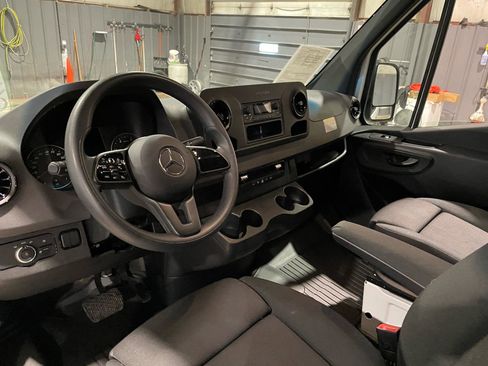 Used 2024 Mercedes-Benz Sprinter 3500 image 11