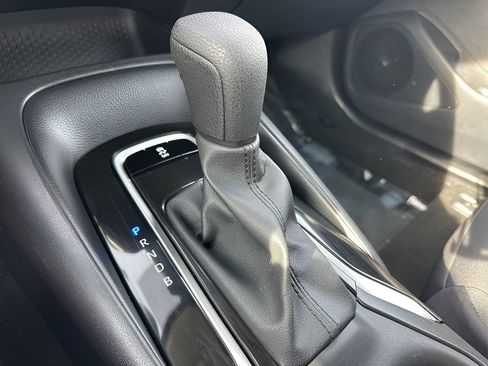 Used 2025 Toyota Corolla LE image 15