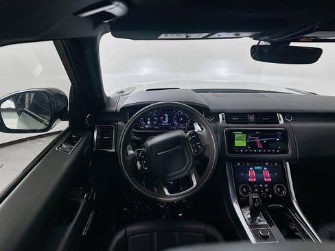 Used 2021 Land Rover Range Rover Sport HST image 31