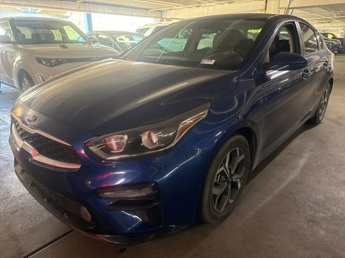 Used 2021 Kia Forte LXS FWD image 2