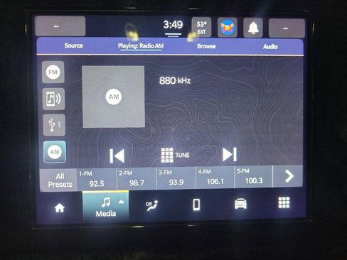 Used 2023 Jeep Grand Cherokee L Laredo image 25