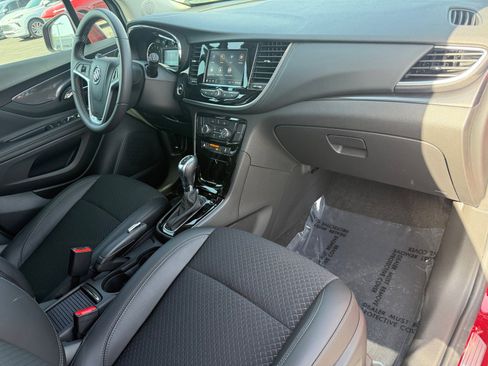 Used 2022 Buick Encore Preferred w/ Safety Package FWD image 28