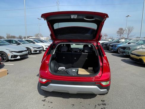 New 2026 Kia Niro LX image 9