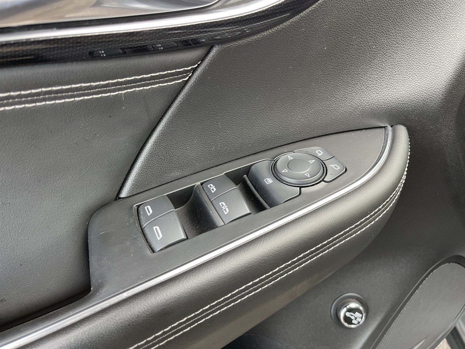Certified 2023 Buick Envision Preferred w/ Sport Touring Package AWD/4WD image 22