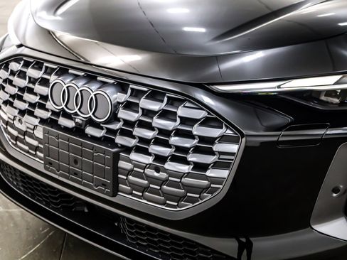 New 2025 Audi Q5 Premium image 13