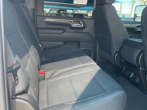 Used 2024 Chevrolet Silverado 3500 LT w/ Convenience Package AWD/4WD image 9