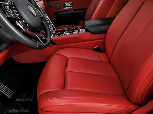 Used 2021 Rolls-Royce Cullinan AWD/4WD image 19