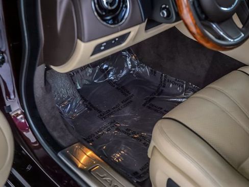 Used 2016 Jaguar XJ R-Sport RWD image 20