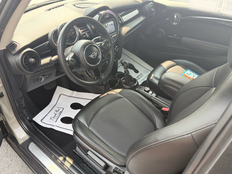 Used 2019 MINI Cooper 2-Door Hardtop FWD image 9