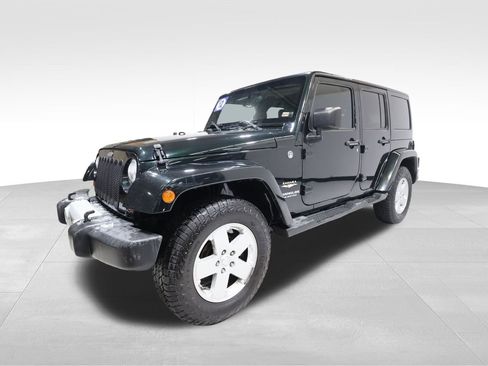 Used 2012 Jeep Wrangler Unlimited Sahara w/ Connectivity Group image 6