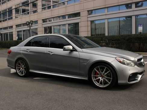 Used 2016 Mercedes-Benz E 63 AMG S-Model image 2