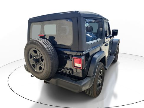Used 2023 Jeep Wrangler Sport AWD/4WD image 7
