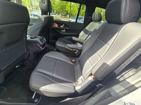 Used 2026 Mercedes-Benz GLS 450 4MATIC image 23