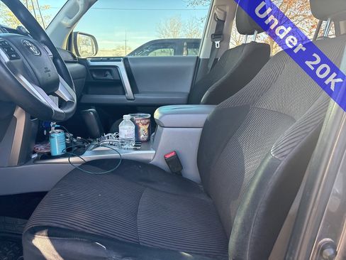 Used 2013 Toyota 4Runner SR5 image 7