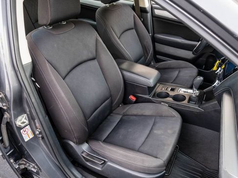 Used 2018 Subaru Legacy 2.5i Premium AWD/4WD image 25